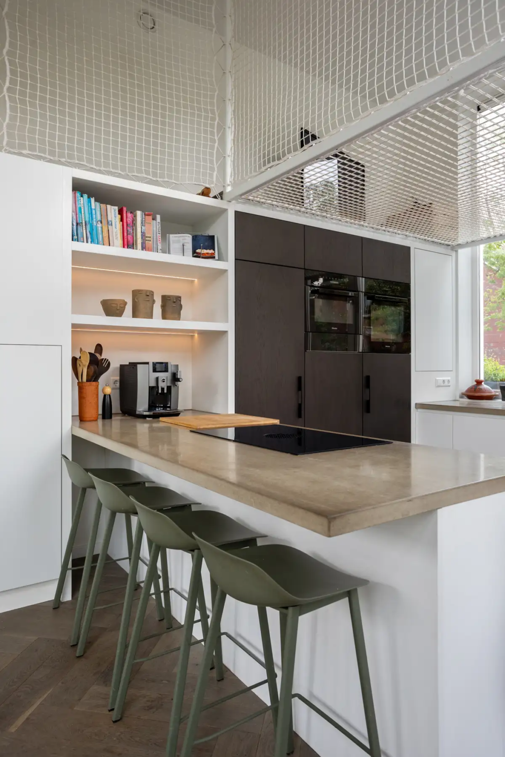 Maatwerk keuken ontworpen en gemaakt door Timmermans interieurbouw
